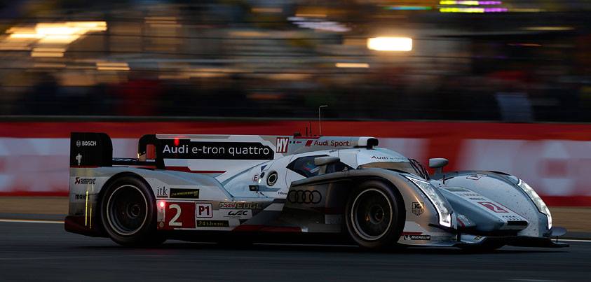 Kristensen slaví rekordní devátý triumf v Le Mans-spolu s ním vítězí McNish a Duval Kristensen slaví rekordní devátý triumf v Le Mans-spolu s ním vítězí McNish a Duval