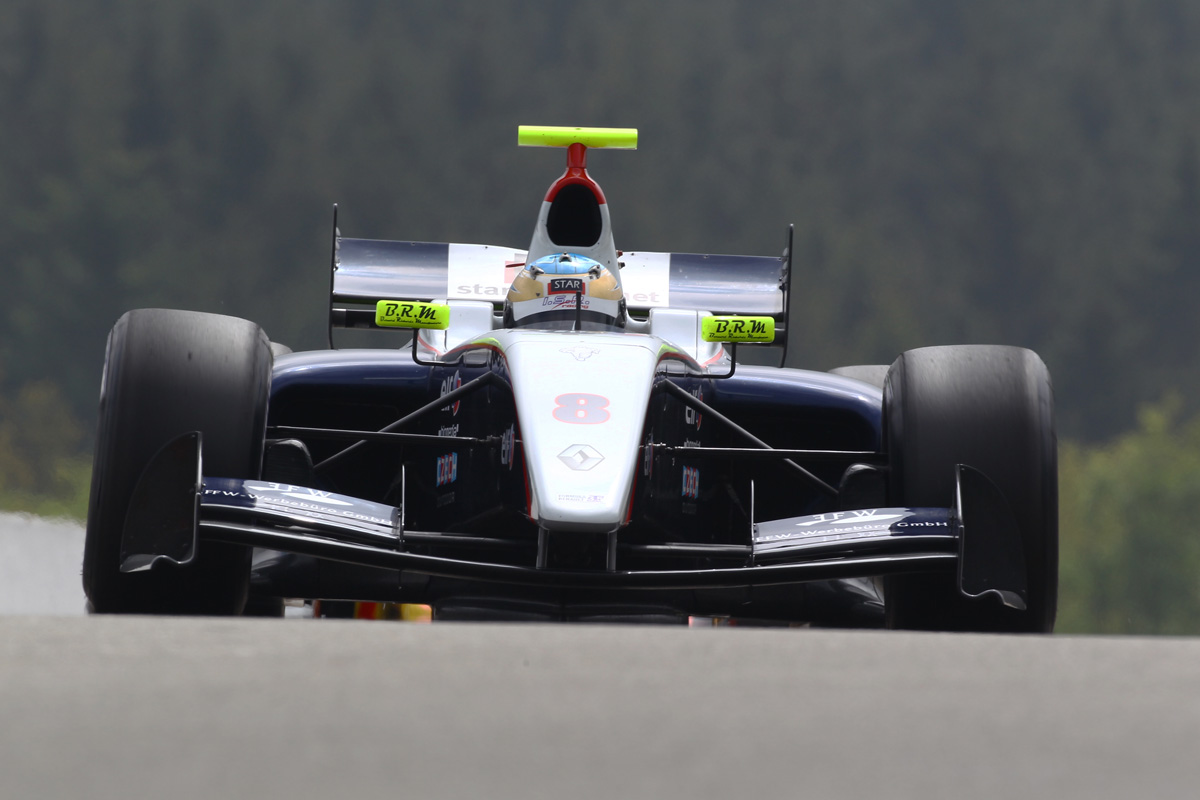 I.S.R. RACING A ZANELLA V PRVNÍM ZÁVODĚ TĚSNĚ ZA BODY