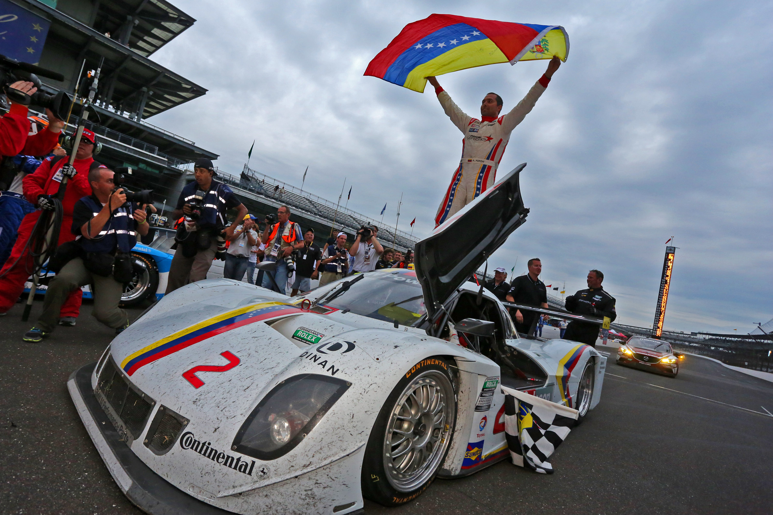 Grand-Am: V Indianapolisu triumfovali Alex Popow a Ryan Dalziel