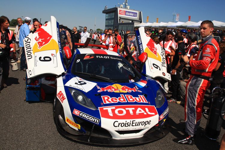 FIA GT Series: Úspech aj pád Loeba s Rosinom