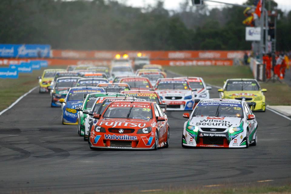 V8 Supercars: Prázdniny končí, australské cesťáky se vracejí na scénu