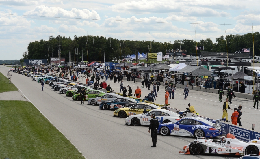 Dvojitá šichta na okruhu Road America