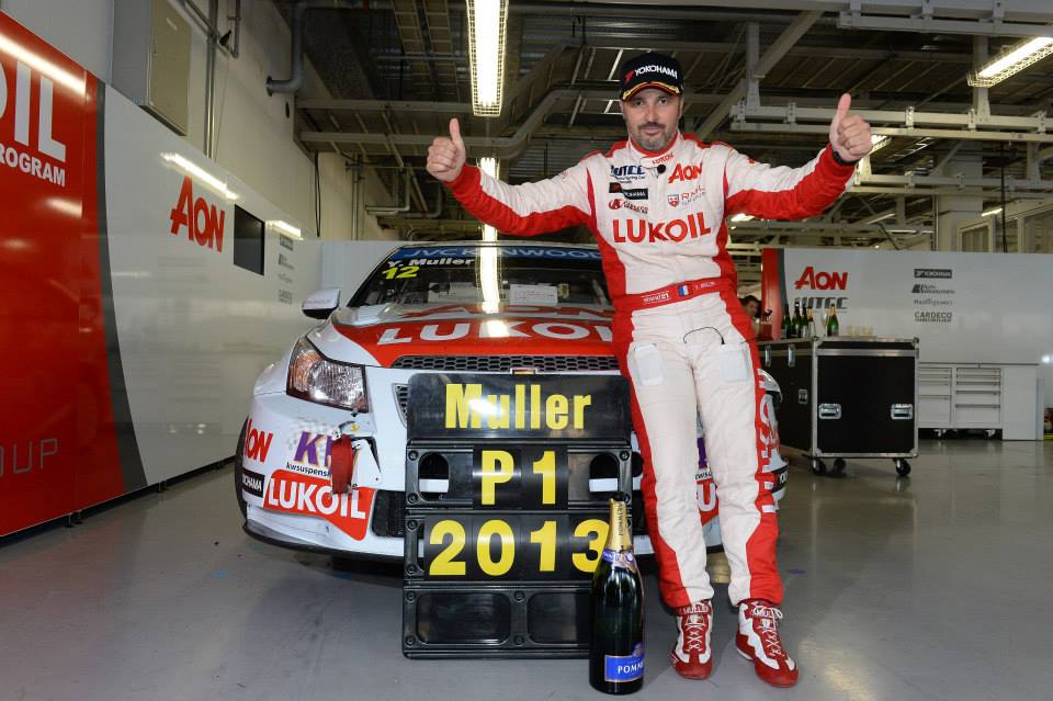V Japonsku zvítězil Michelisz a Coronel, Muller získal čtvrtý titul mistra světa V Japonsku zvítězil Michelisz a Coronel, Muller získal čtvrtý titul mistra světa