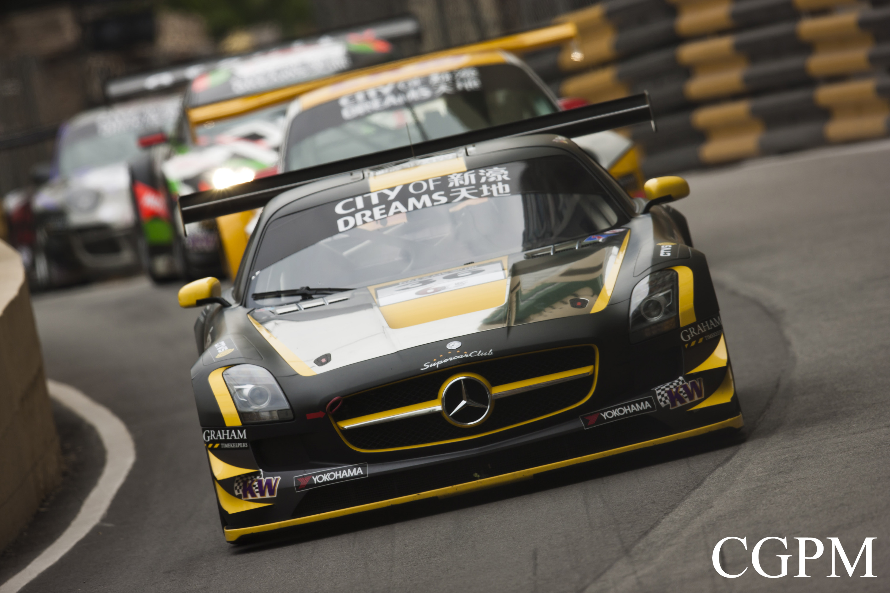 Engel překonal v Macau Mortaru a postaví se na pole position