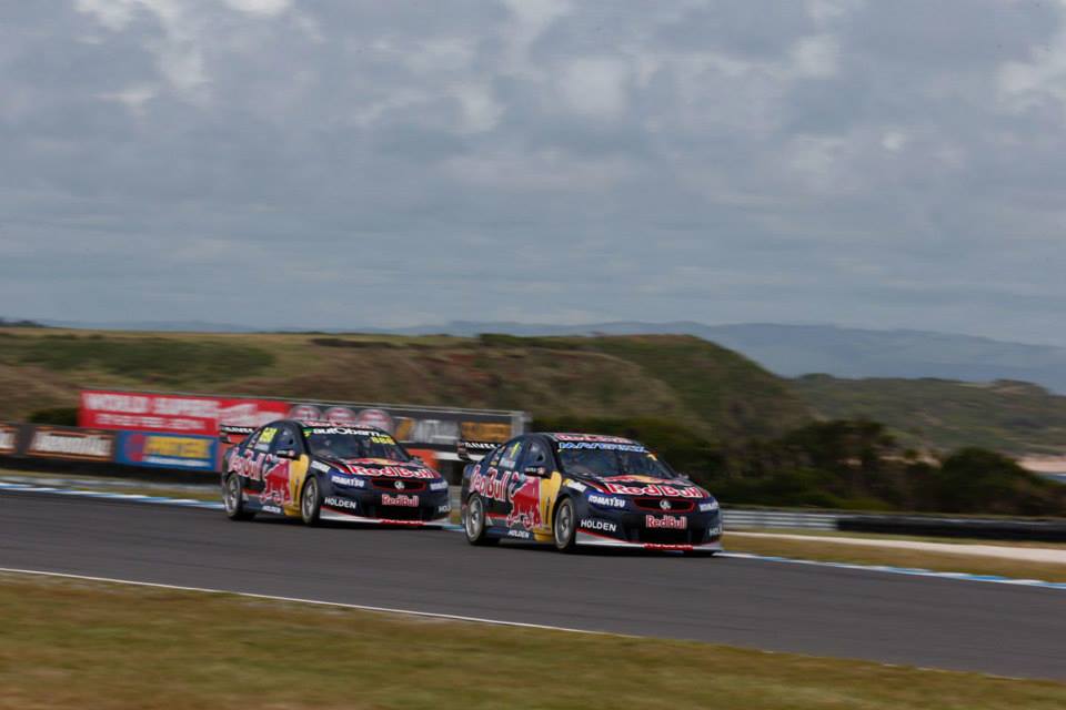 V8 Supercars: Přetahovaná v týmu Red Bull pokračovala