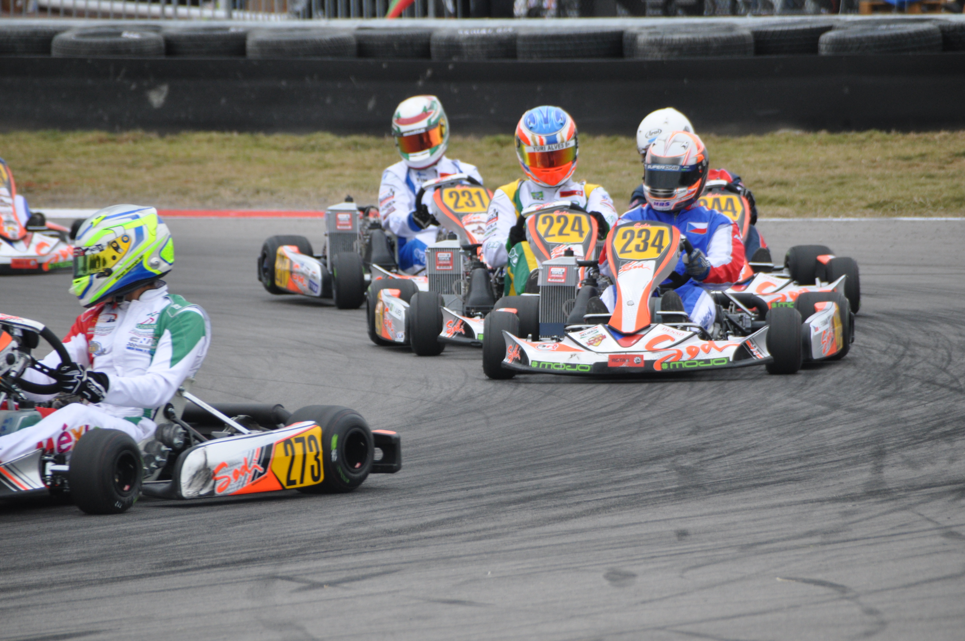 PRVNÍ DEN KVALIFIKAČNÍCH JÍZD NA ROTAX Grand Finals 2013 v režii Petra Běžela!