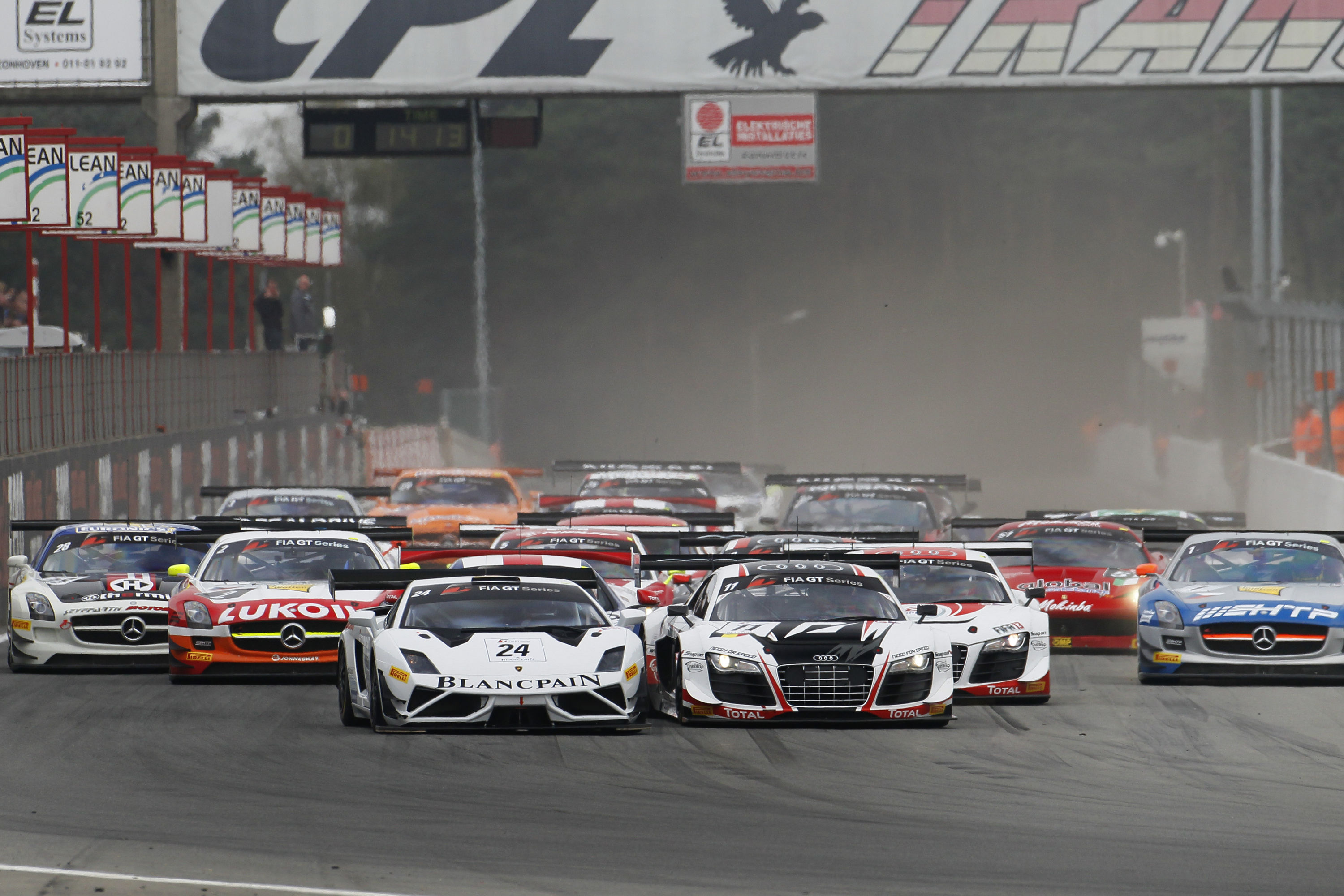 FIA by ráda uspořádala světový pohár vozů GT3 FIA by ráda uspořádala světový pohár vozů GT3