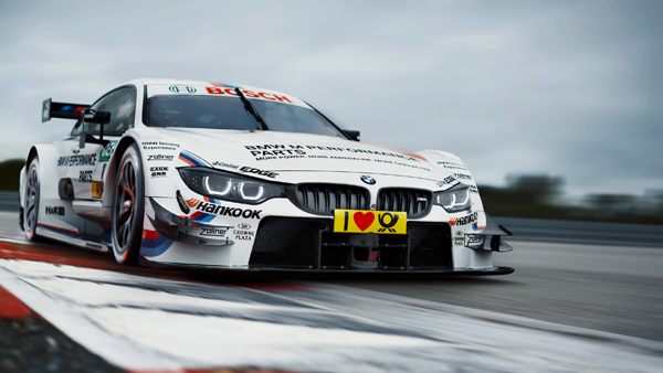 BMW představilo speciál M4 DTM