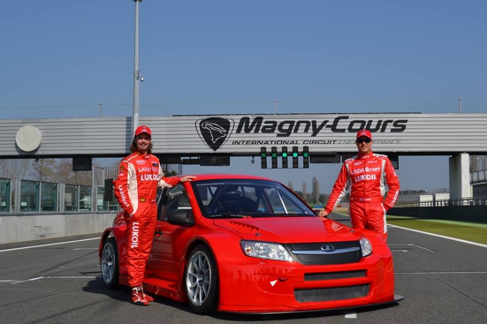 Lada má za sebou dvoudenní test na okruhu v Magny Cours