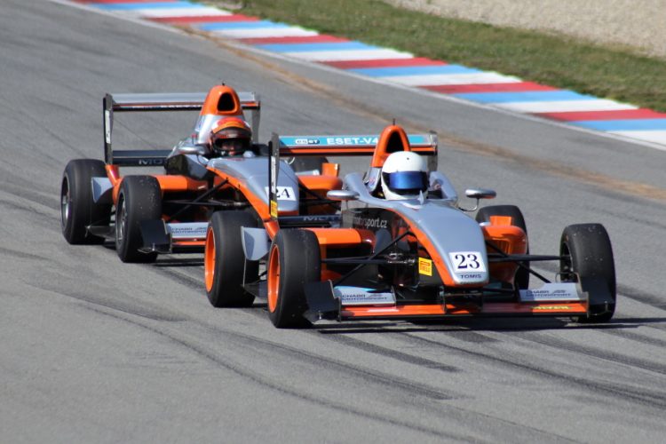 Jezdci týmu Chabr Motorsport ovládli v rámci příprav na novou sezónu Brněnského draka