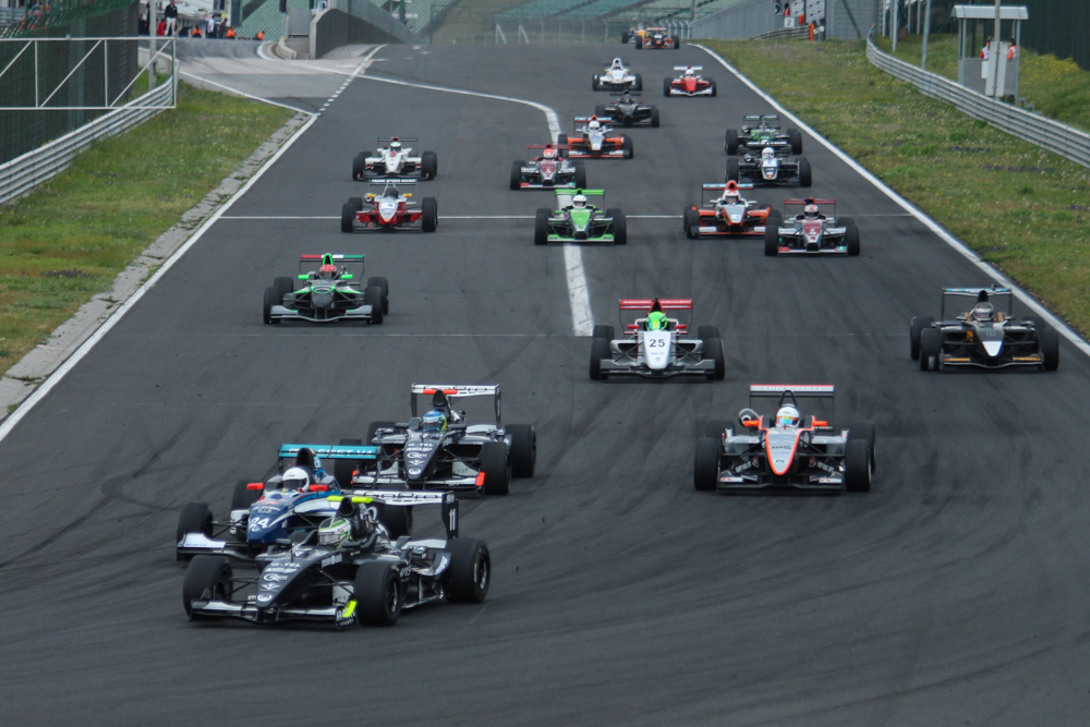 Sezóna DIVIZE 3 odstartovala na maďarském Hungaroringu