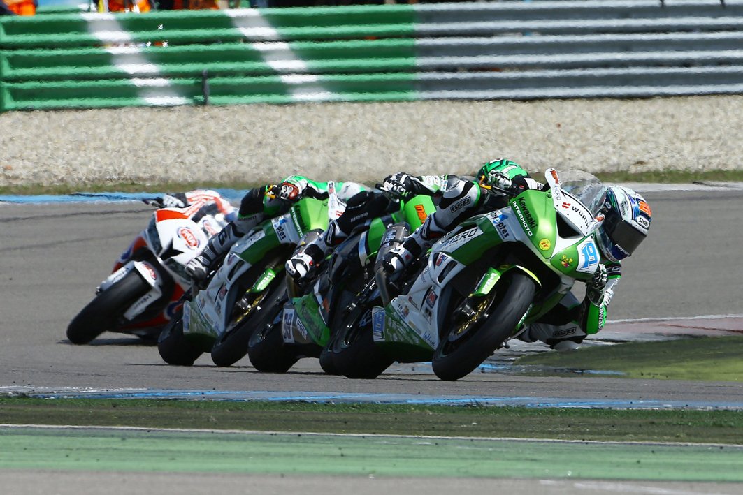 Tým Kawasaki Intermoto Ponyexpres před závodem v Assenu