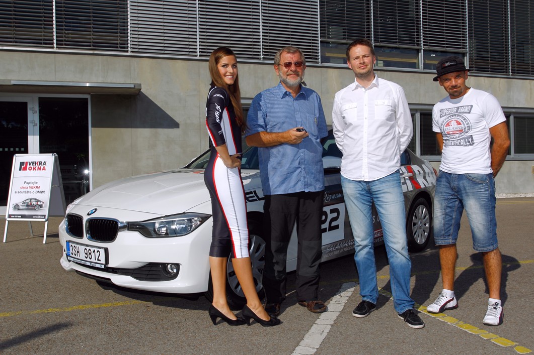 Petr Fulín se společností VEKRA předal další vůz BMW