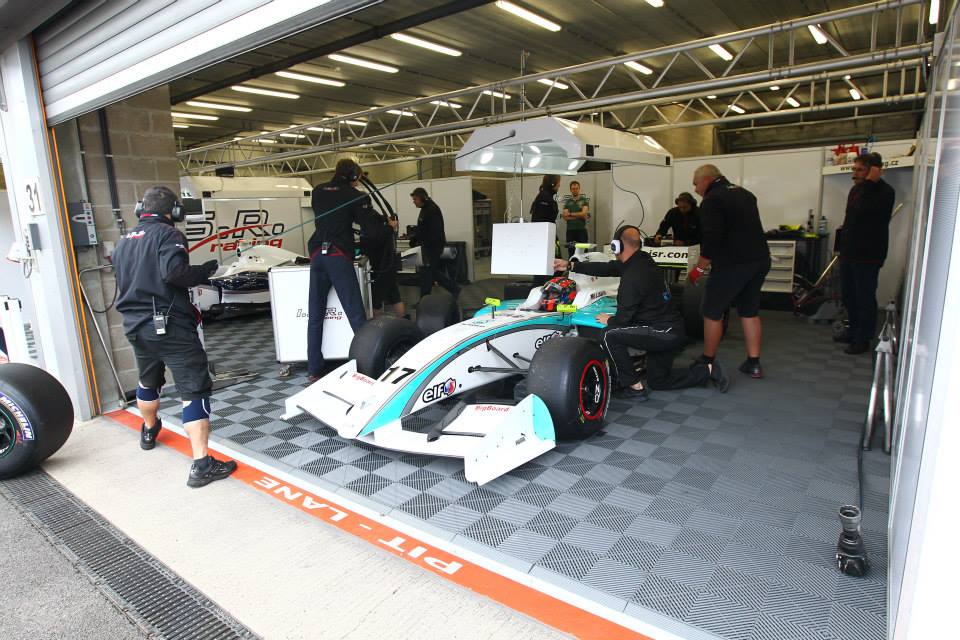I.S.R. RACING MÁ ZA SEBOU NÁROČNÝ DEN, TĚŠÍ SE NA DRUHÝ ZÁVOD