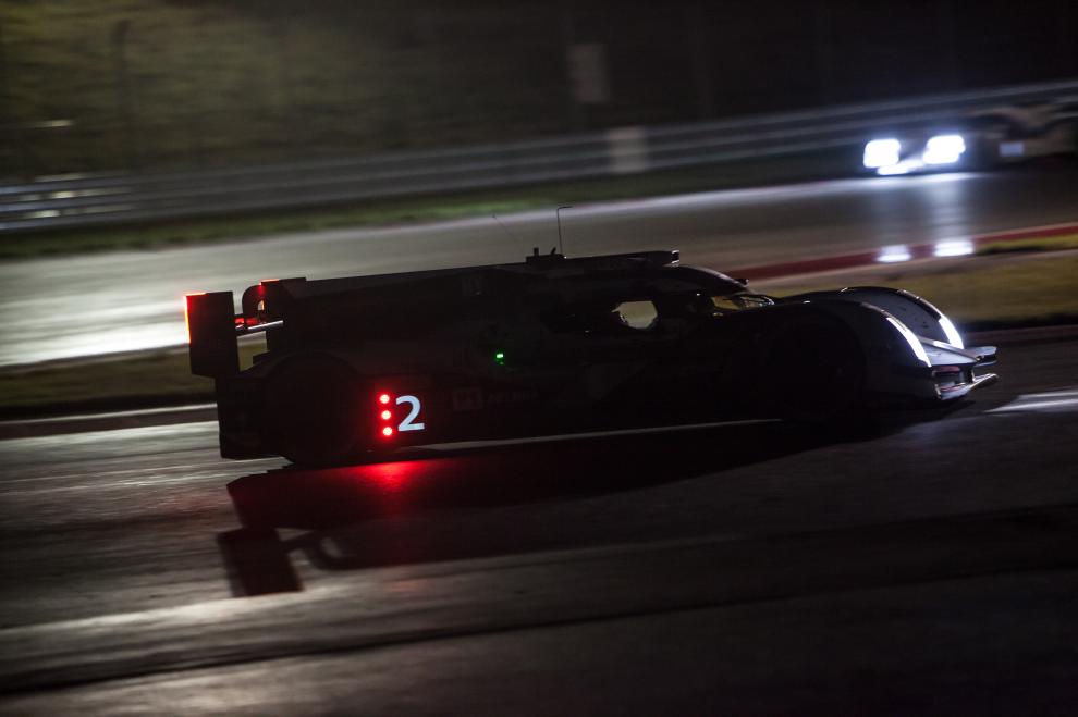 FIA WEC: Pomalejší Audi porazilo rychlejší Toyotu