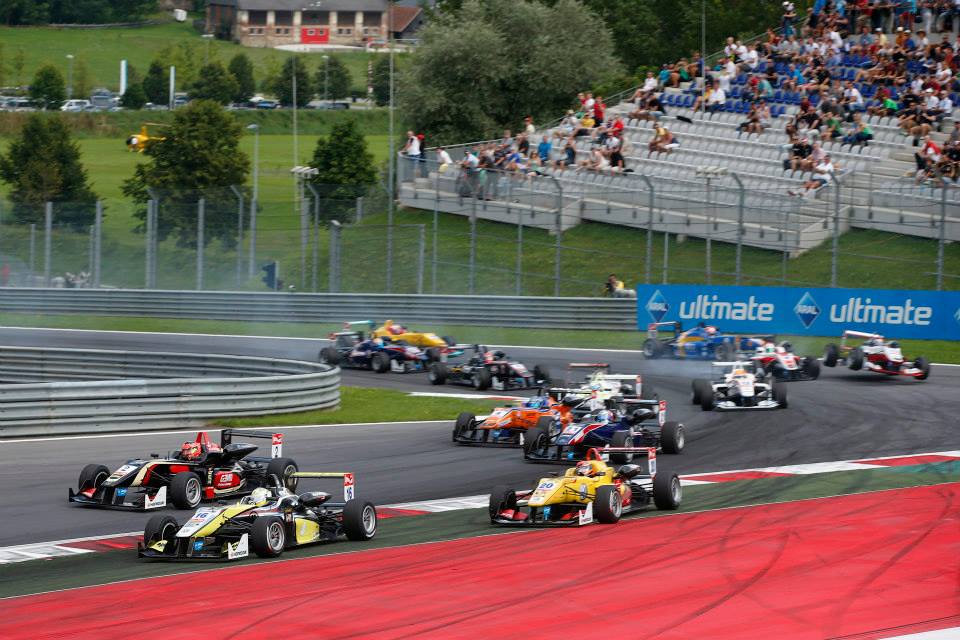 Šampion F3 Ocon a nová akvizice Toro Rosso Verstappen se utkají v Macau Šampion F3 Ocon a nová akvizice Toro Rosso Verstappen se utkají v Macau