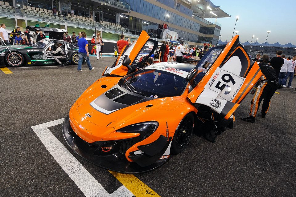 Aston Martin a McLaren spouští program pro mladé talenty Aston Martin a McLaren spouští program pro mladé talenty