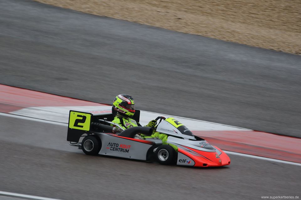 Kout na Hockenheimringu všem ujel