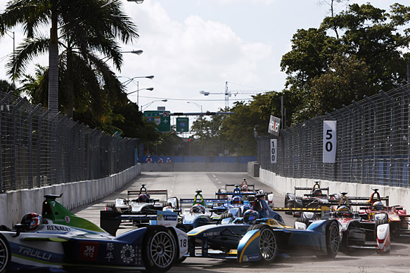 Formula E utišila kritiky, říká Alejandro Agag