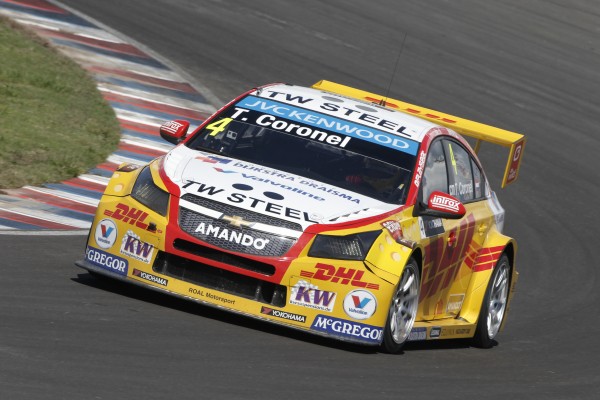 Schmitzová může porazit spoustu borců z WTCC, míní Coronel