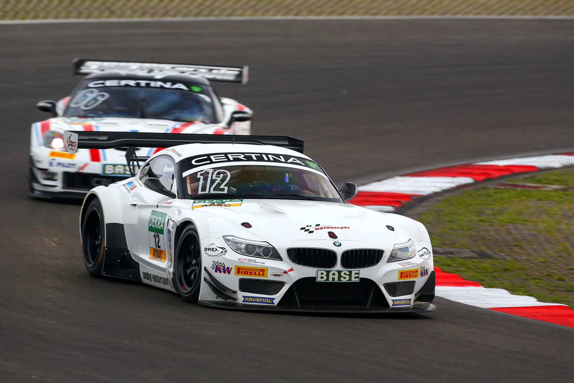 Filip a Samuel Sládečkové na Ceně Slovenska v obou BMW Z4 GT3 týmu Šenkýř Motorsport Filip a Samuel Sládečkové na Ceně Slovenska v obou BMW Z4 GT3 týmu Šenkýř Motorsport