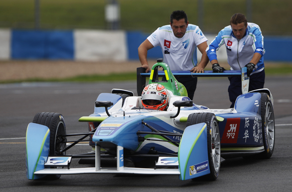 Tým Jarna Trulliho se stahuje z Formule E Tým Jarna Trulliho se stahuje z Formule E