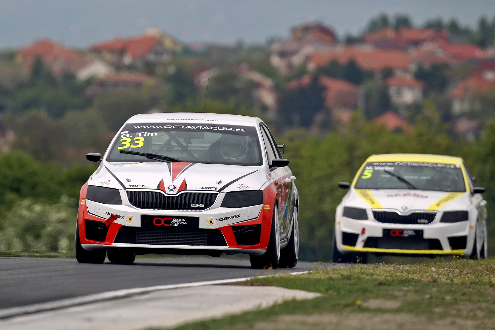 První pole-position Octavia Cupu vybojoval domácí jezdec Gábor Tim