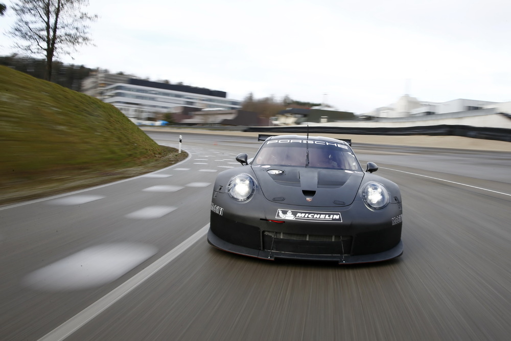 Porsche zahájilo testování nového modelu na rok 2017