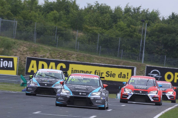 TCR: Na Oscherslebenu zvítězili Homola a Oriola