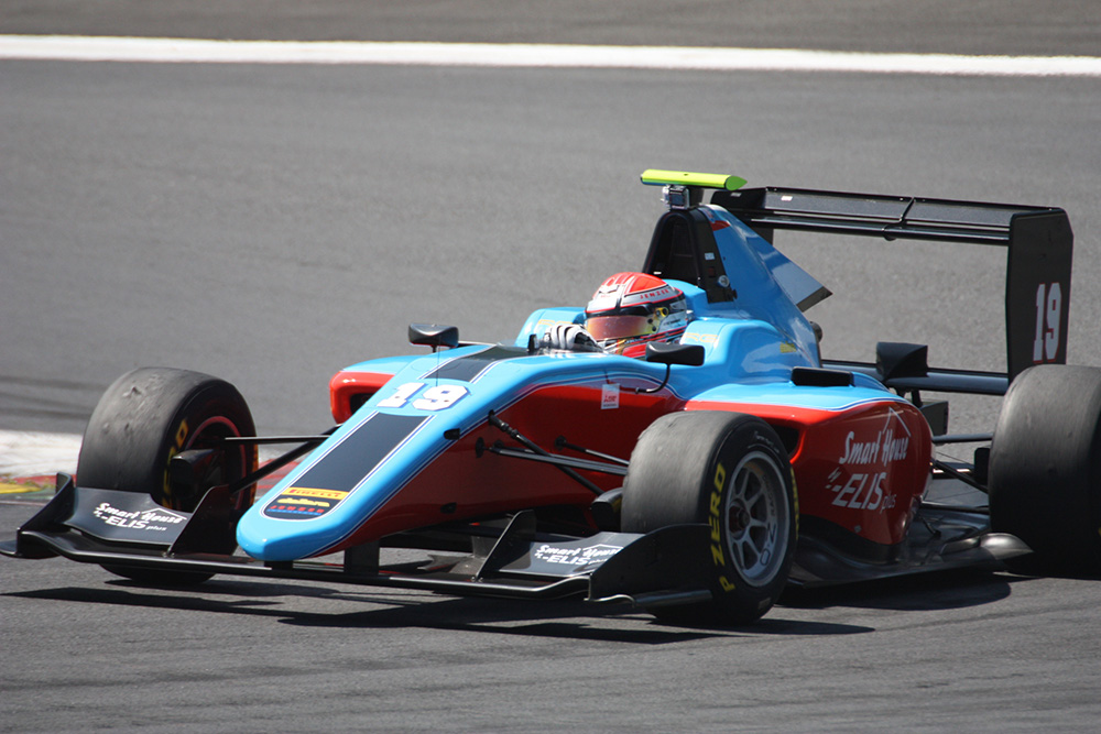 Charles Leclerc kraloval testům GP3 na Spielbergu