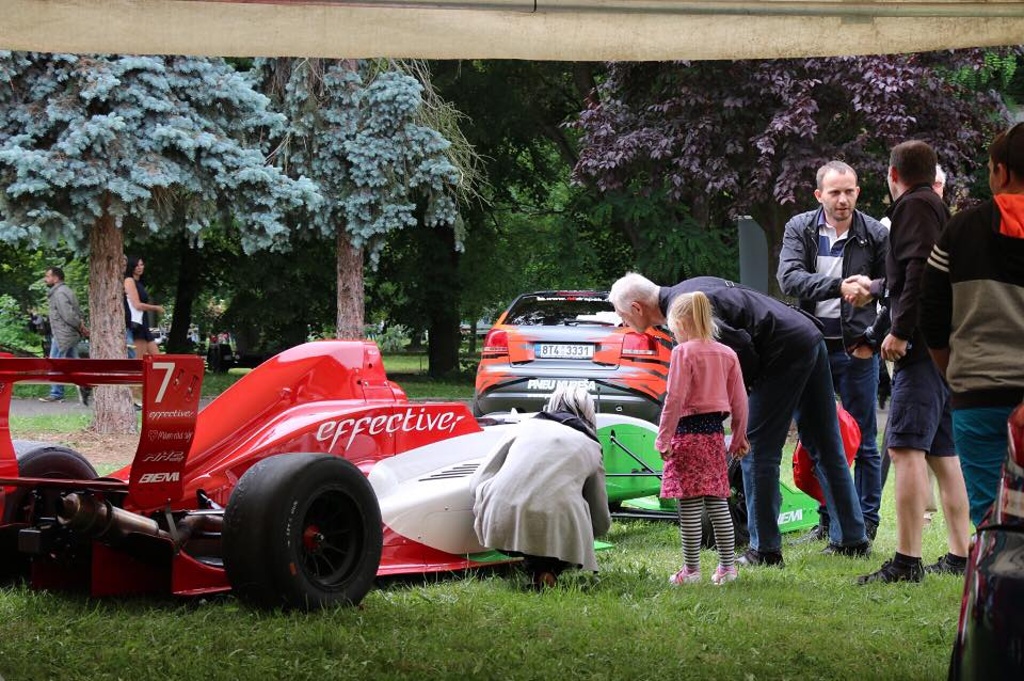 Effective Racing – nejen o závodech na okruhu