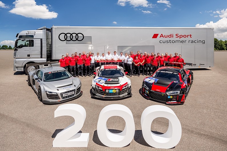 Oblíbenost vozů GT3 je neuvěřitelná, Audi oslavuje 200. prodaný kus R8