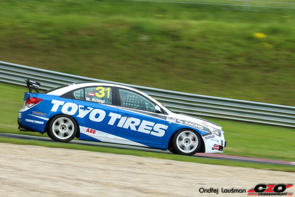 Wolfgang Kriegl ovládl Chevrolet Cruze Eurocup