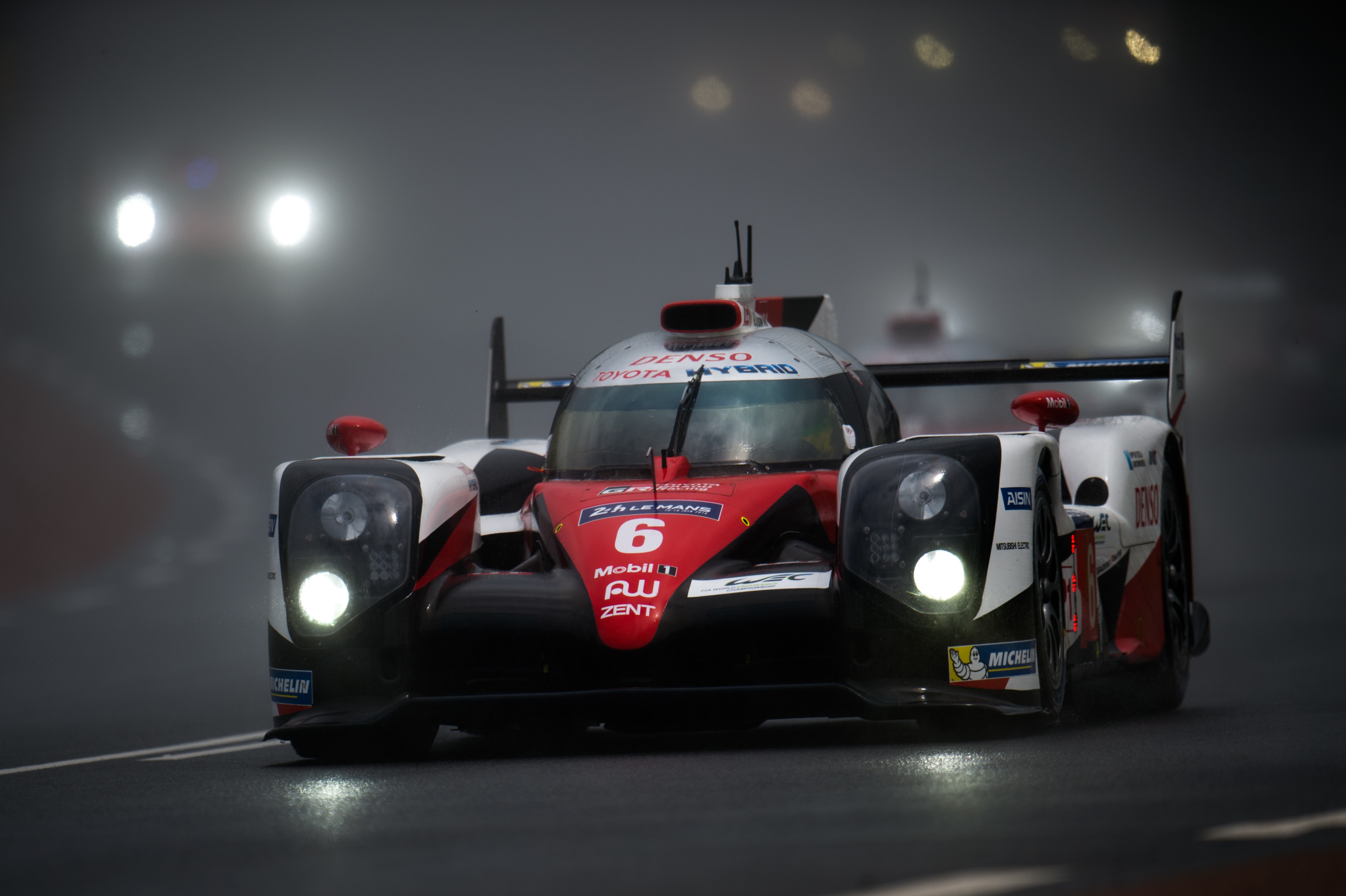 FIA WEC: Toyota nabádá Porsche k třetímu prototypu v Le Mans FIA WEC: Toyota nabádá Porsche k třetímu prototypu v Le Mans