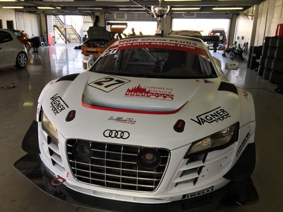 Marcel Kusín si s Audi R8 LMS dojel v Dubaji pro vítězství!