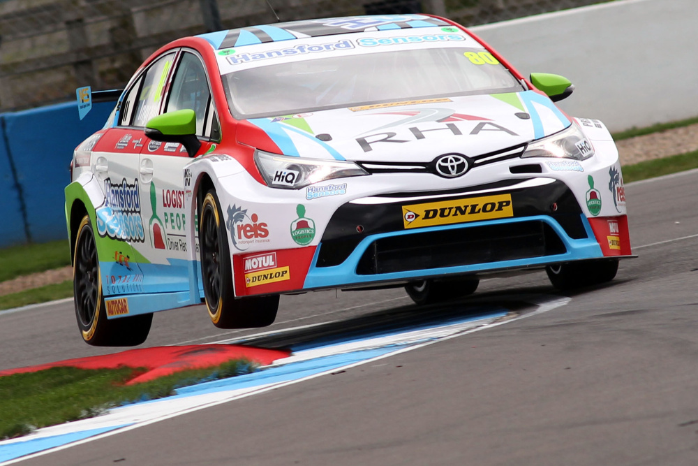 BTCC: Předsezonní testy ovládl Ingram v toyotě – galerie BTCC: Předsezonní testy ovládl Ingram v toyotě – galerie