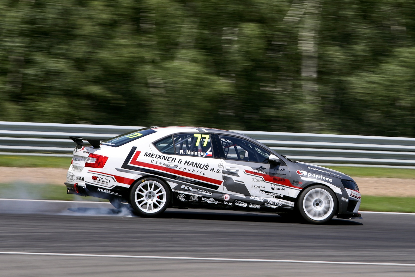 Richard Meixner chce zapomenout na smolné číslo 13, na novou sezonu Škoda Octavia Cupu se těší Richard Meixner chce zapomenout na smolné číslo 13, na novou sezonu Škoda Octavia Cupu se těší