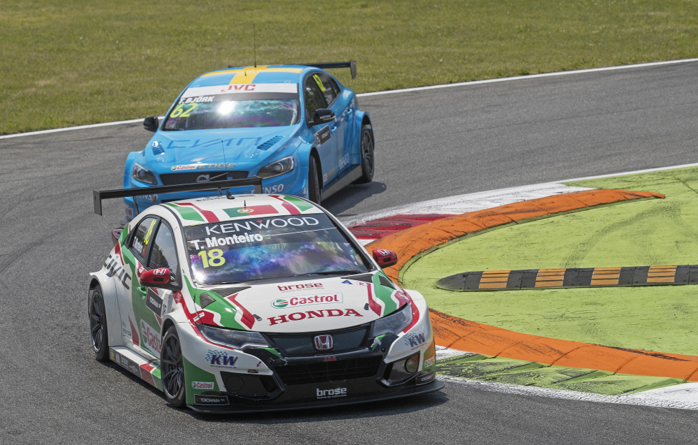 WTCC: Volvo a Honda dostanou na Hungaroringu plnou zátež