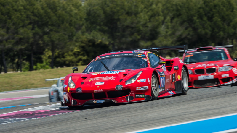 Scuderia Praha má pole position i na Paul Ricardu