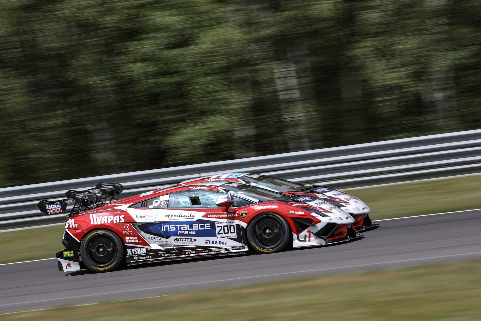 Tým Mičánek Motorsport si zpestří dlouhou letní přestávku dalším testem v Mostě