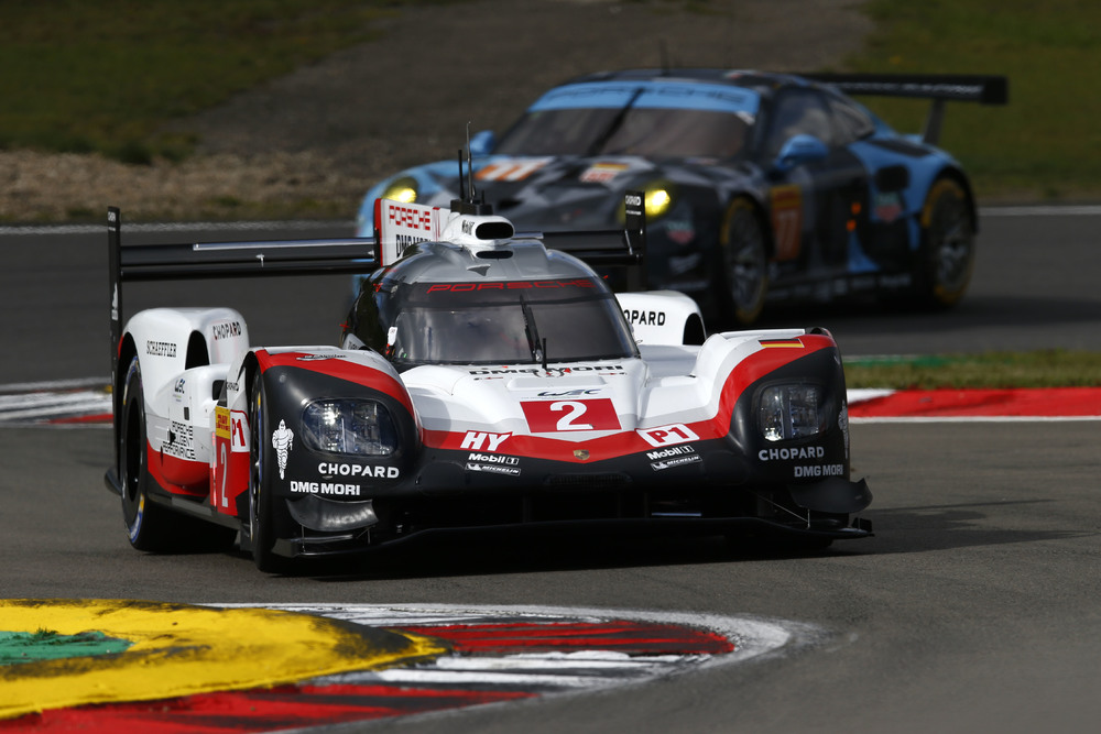 6H Nürburgring: Double pro Porsche, tragédie u Toyoty nekončí 6H Nürburgring: Double pro Porsche, tragédie u Toyoty nekončí