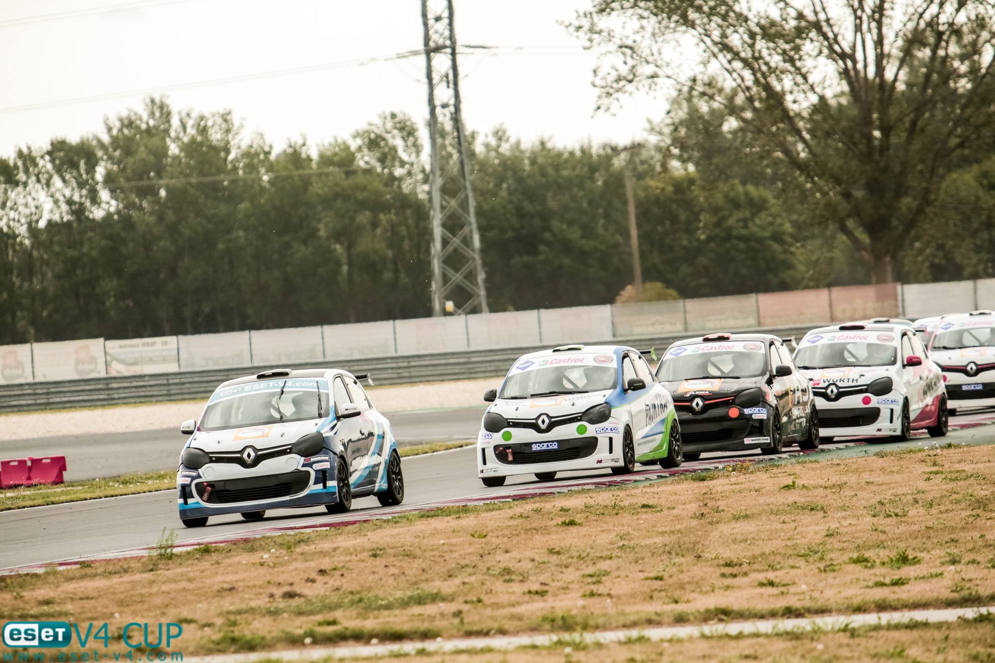 Juniory týmu Křenek Motorsport prověřil náročný Slovakia Ring