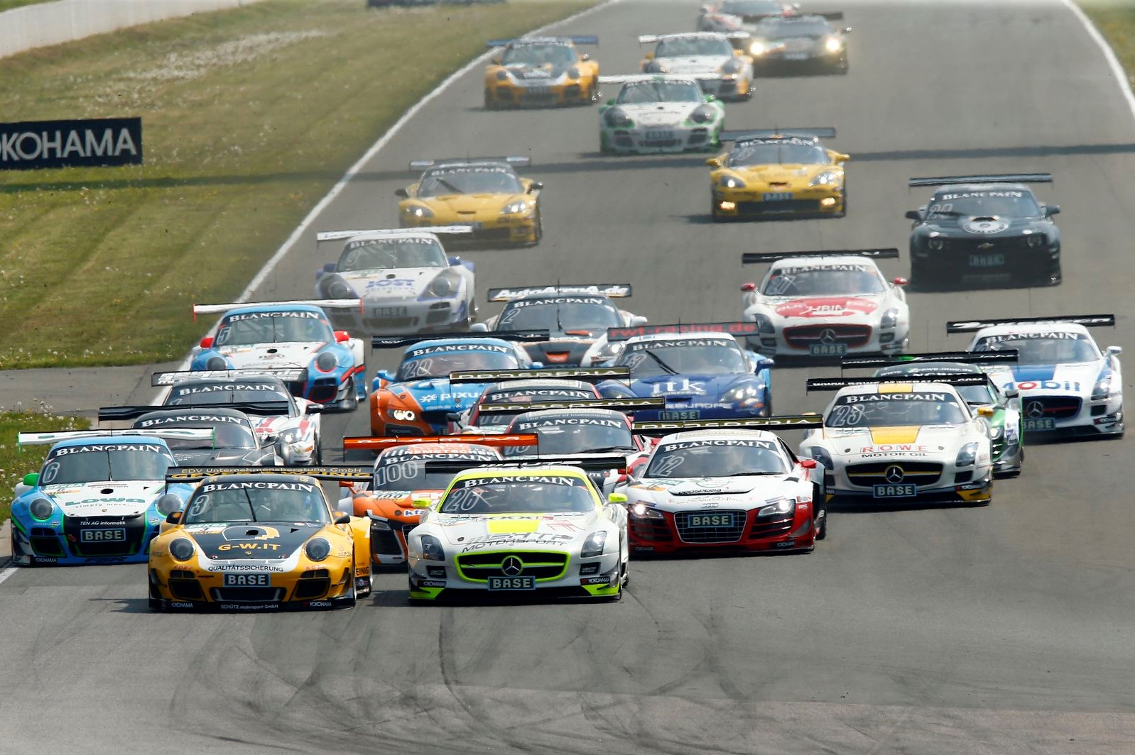 Šampionát ADAC GT Masters míří do Mostu Šampionát ADAC GT Masters míří do Mostu