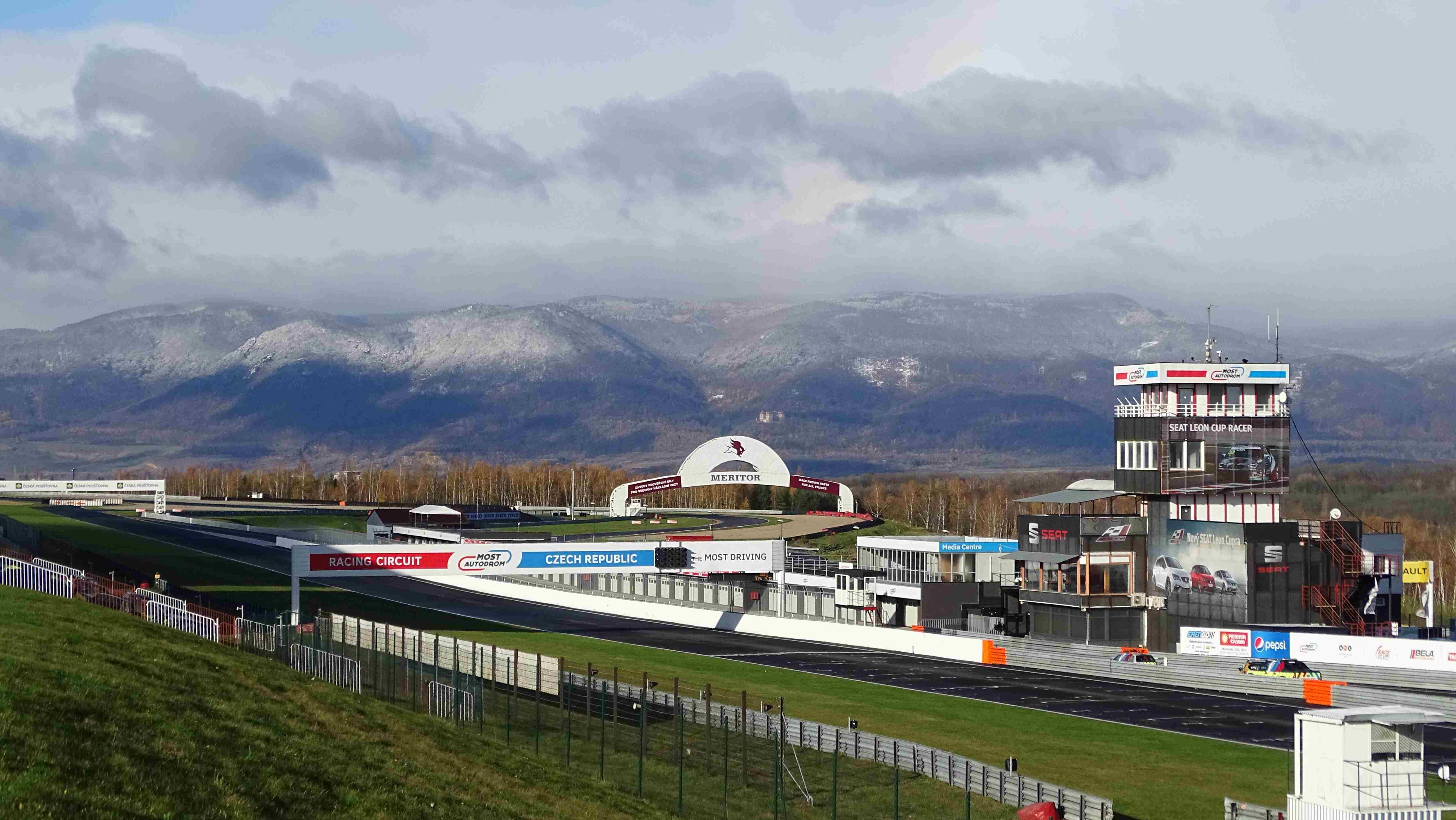 Autodrom upravil provozní řád s cílem maximálně omezit hluk