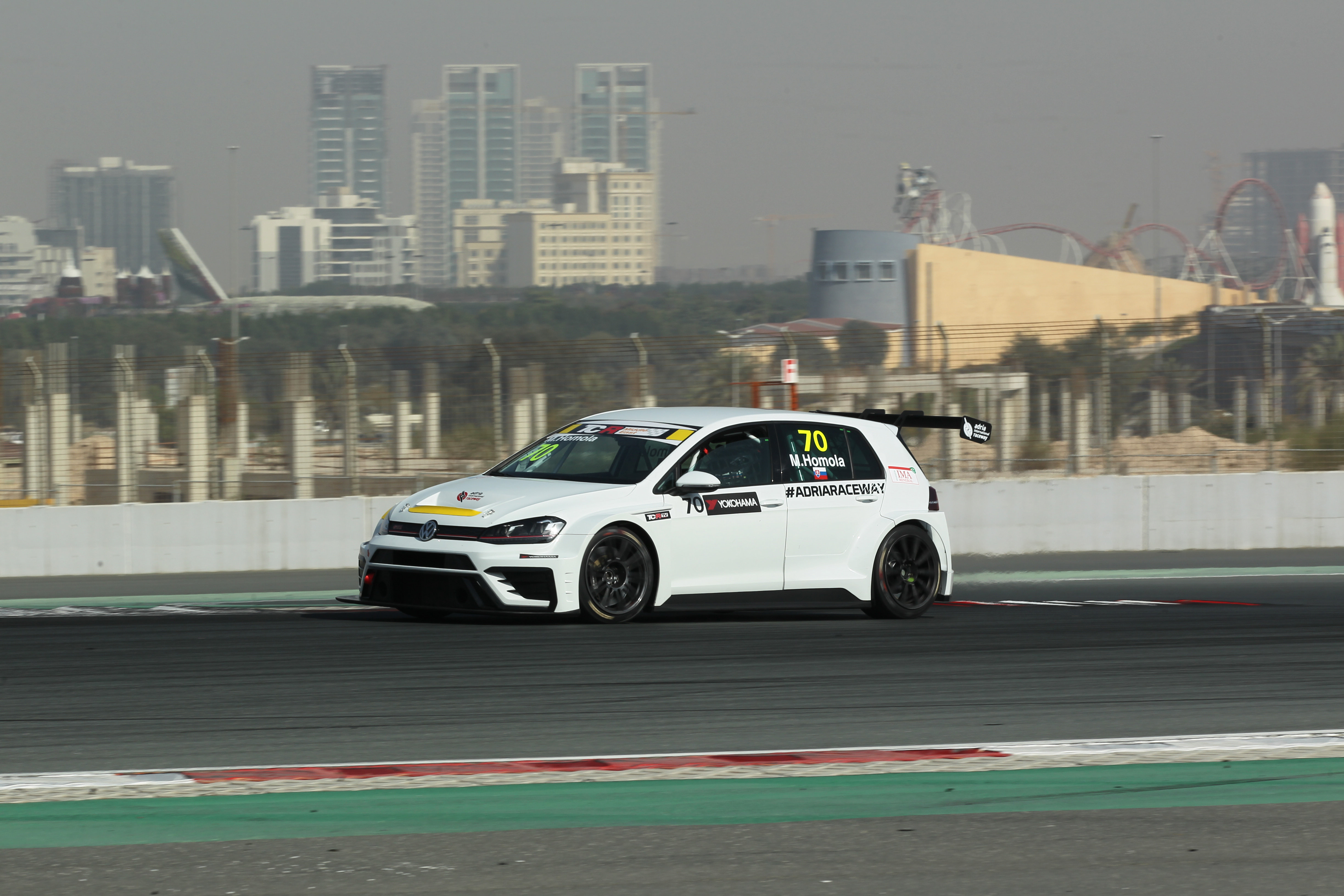 Maťo Homola v TCR Middle East v Dubaji Maťo Homola v TCR Middle East v Dubaji