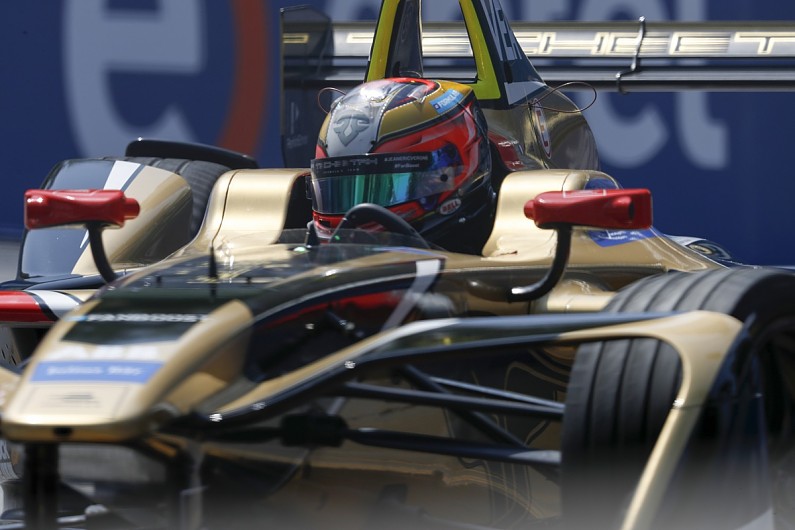 Santiago ePrix: Techeetah získal historický double, platí však pokutu