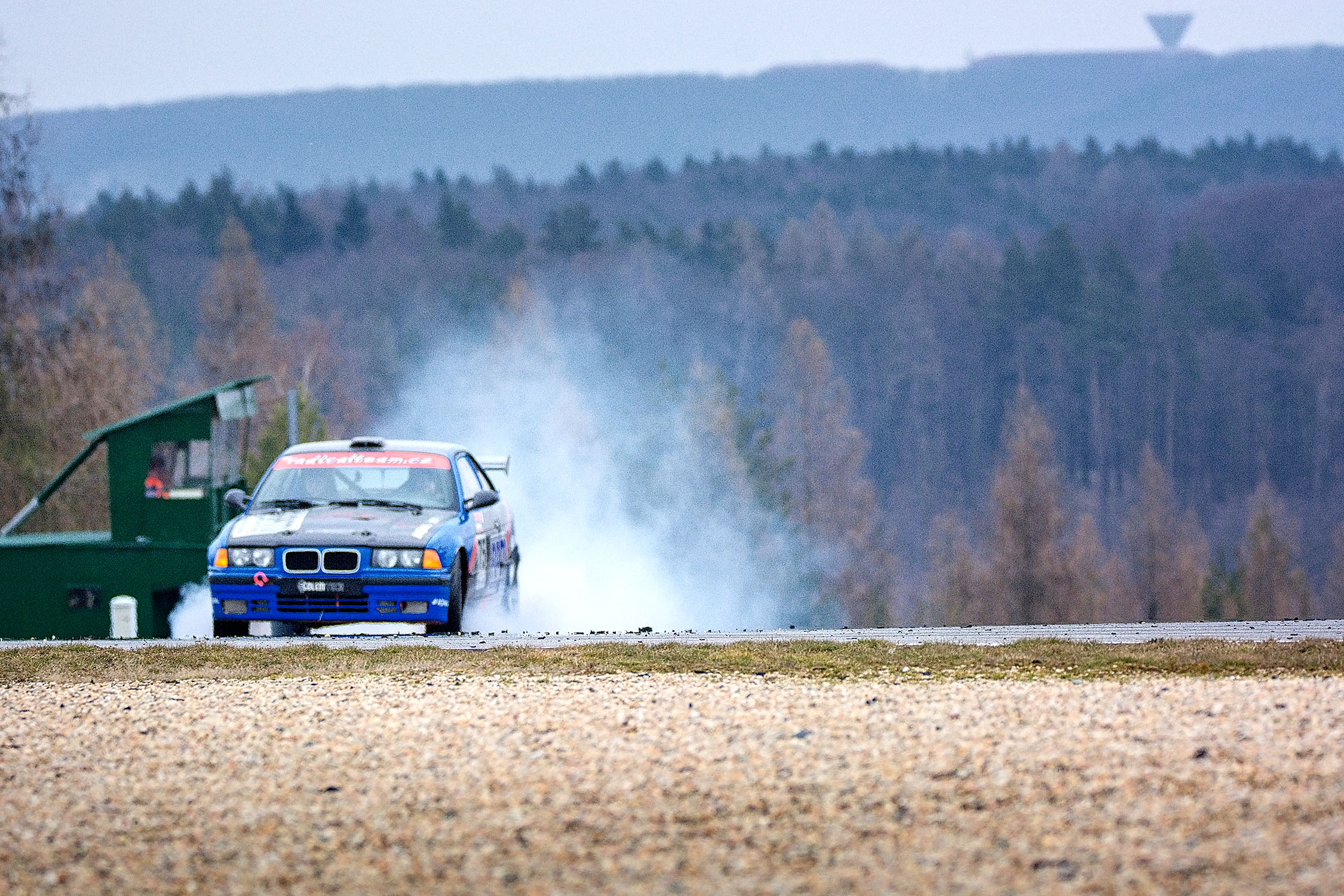 Druhé a třetí místo pro Radicalteam v úvodním závodě Makpak endurance v Brně!