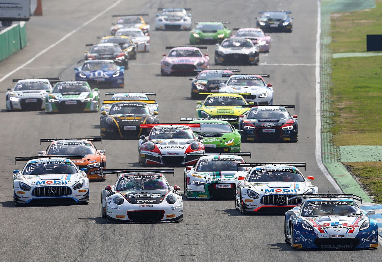 Jezdci ADAC GT Masters se o víkendu seznámí s mosteckým okruhem