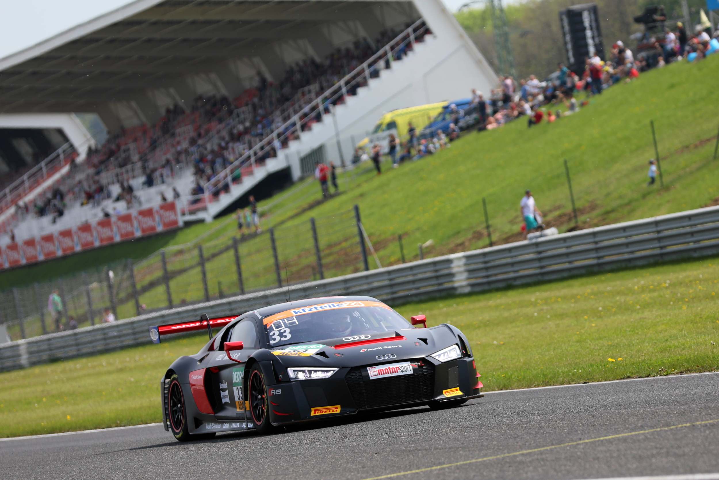 I.S.R. Racing mezi nejlepšími v ADAC GT Masters: 5. místo ve druhém závodě v Mostě I.S.R. Racing mezi nejlepšími v ADAC GT Masters: 5. místo ve druhém závodě v Mostě