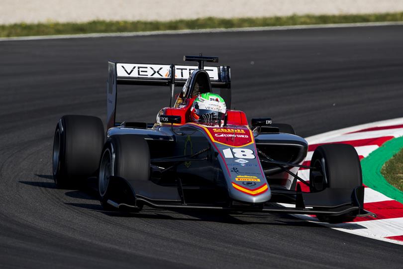 GP3 v Barceloně: Úvodní pole position sezóny získal Leonardo Pulcini